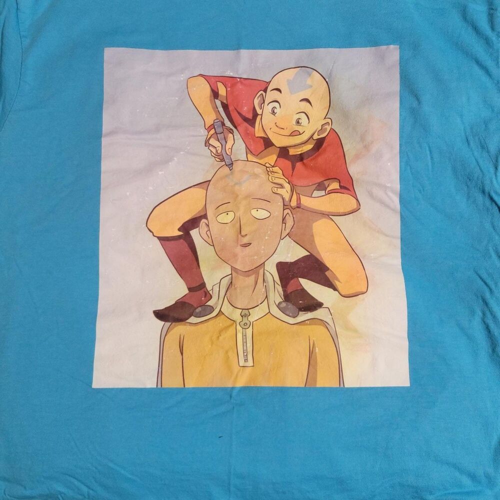 Hot-topic Men's Blue and Cream T-shirt